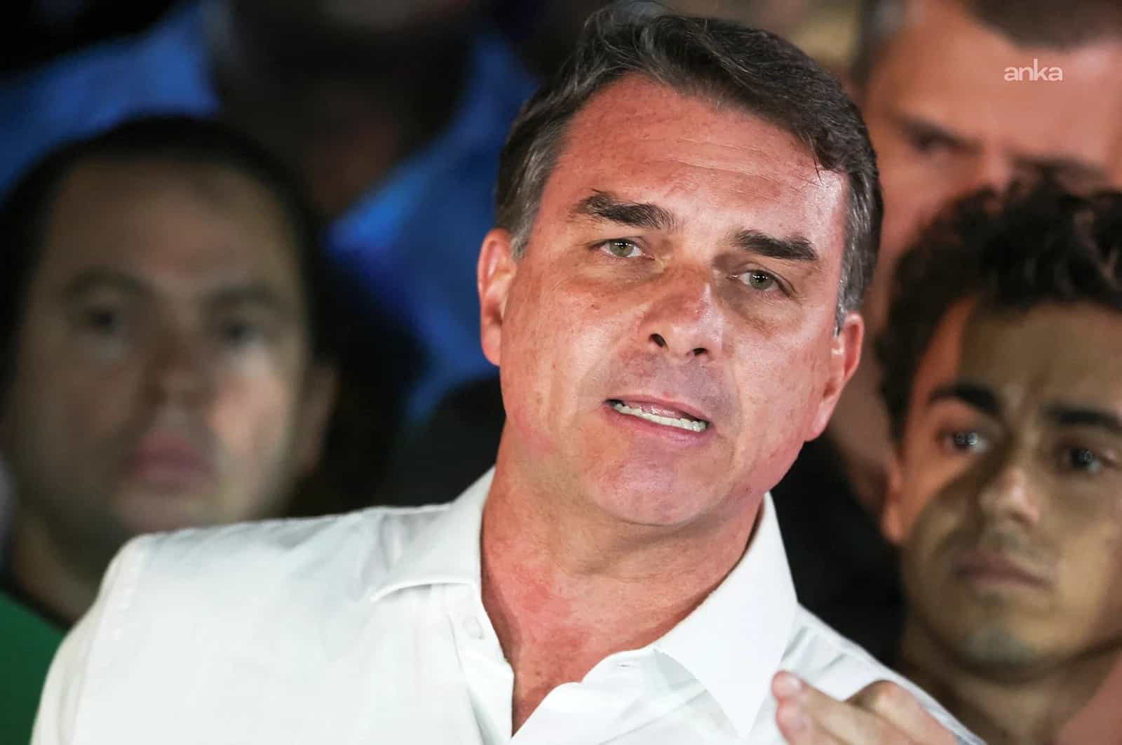 Brezilya'da seçimleri kaybeden Flavio Bolsonaro ve ailesi ülkelerinden ayrılarak ABD'ye gitti