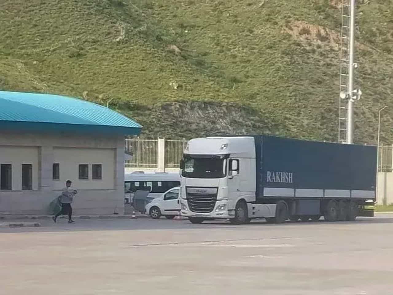 Kapıköy'de tek taraflı tır trafiği sona erdi, karşılıklı geçişler başladı