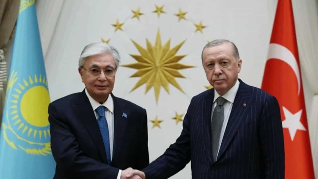 Türk Devletleri Zirvesi öncesi Erdoğan ve Tokayev'den kritik görüşme
