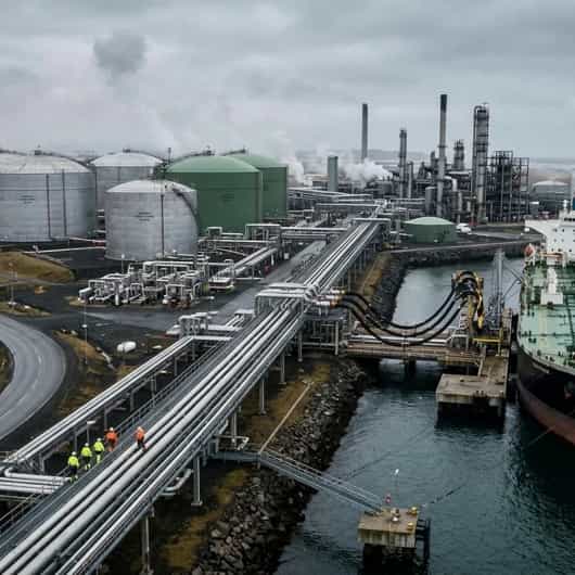 ABD'den dikkat çeken petrol kararı: Satış değil, şartlı acil aktarım