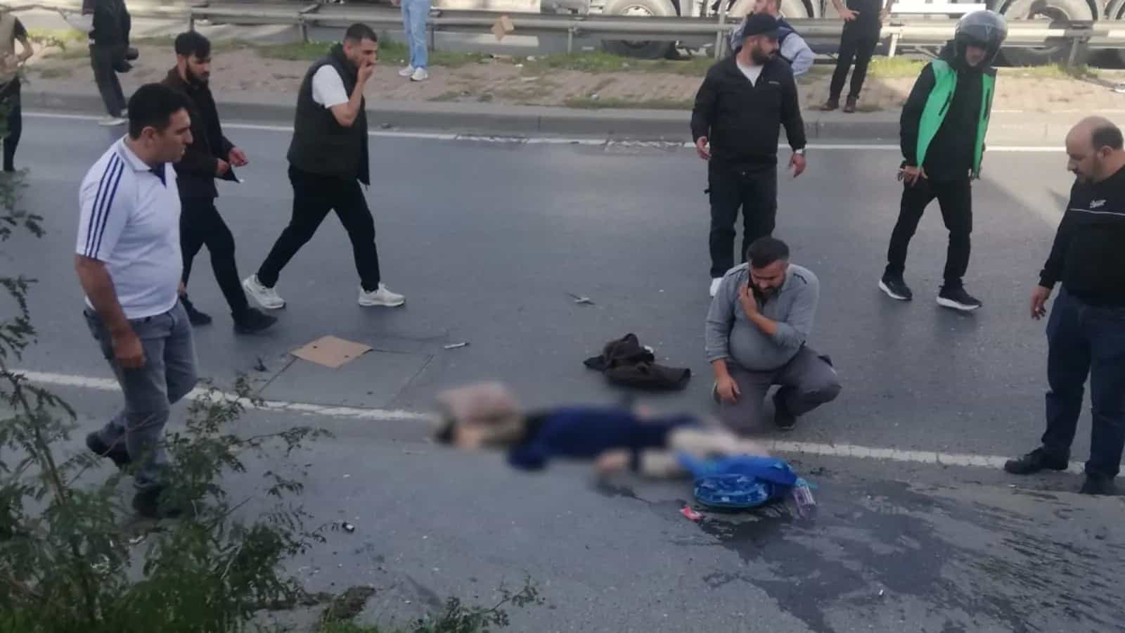 Çocuklarını iterek kurtardı, kendisi feci şekilde can verdi