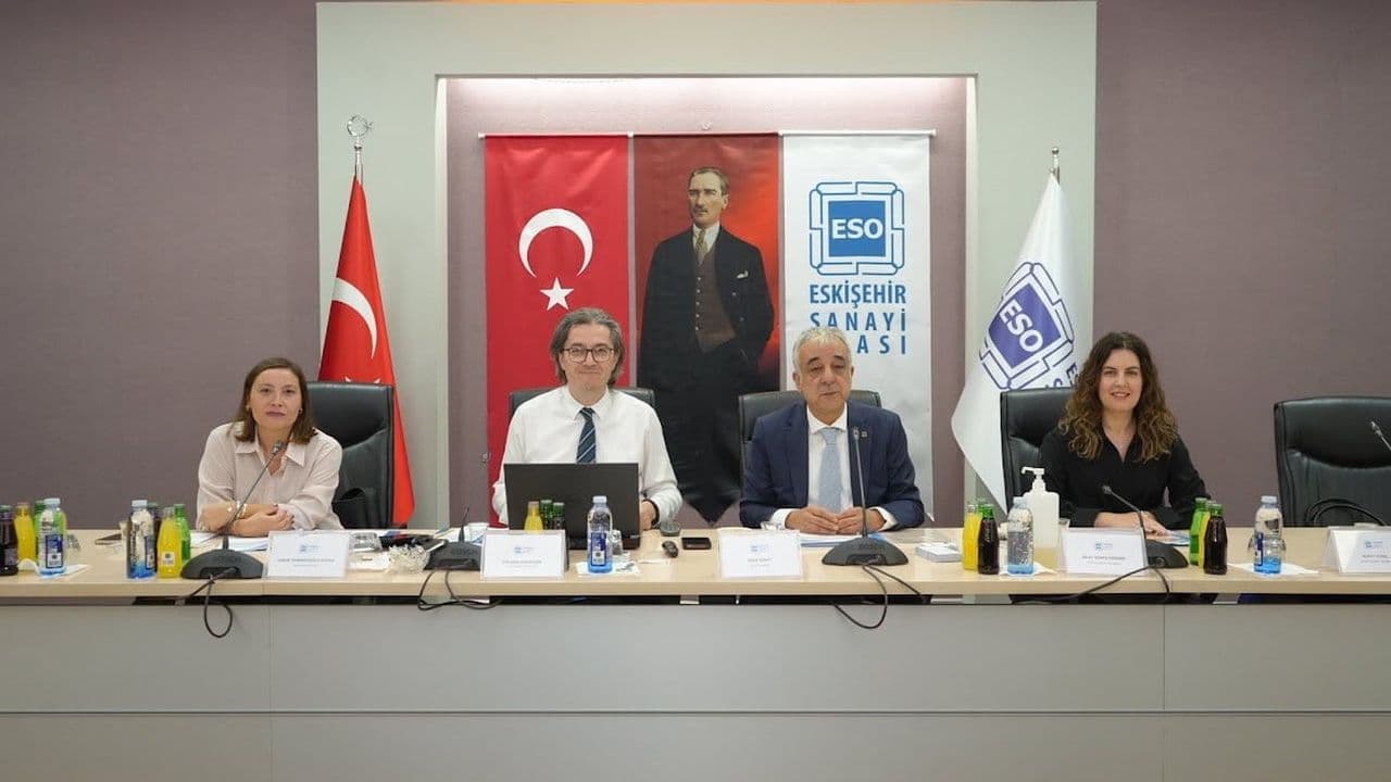 ESO meclisi kent sanayisinin rekabet gücünü ve iş birliğini masaya yatırdı
