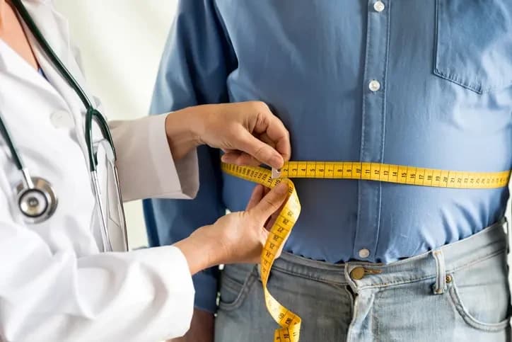 256 kilodan 120 kiloya düştü, 2 yılda tam 136 kilo verdi! Eski halinden eser yok, gören tanıyamıyor