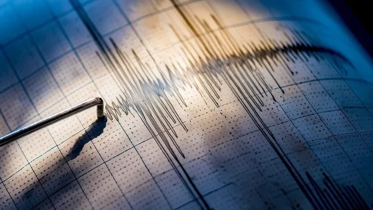 Tibet Özerk Bölgesi'nde 7 büyüklüğünde deprem: 16 kişi hayatını kaybetti