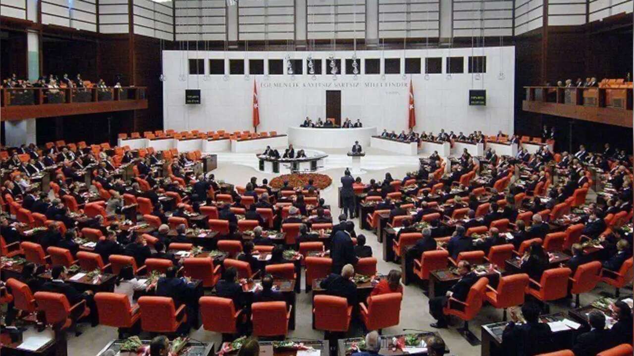 Yeni bir bakanlığın kurulması için kanun teklifi verildi