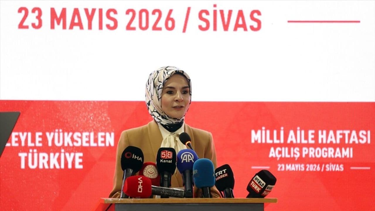 'Çocukları yük gören, aile değerlerini hedef gösteren her türlü ideolojinin karşısındayız'