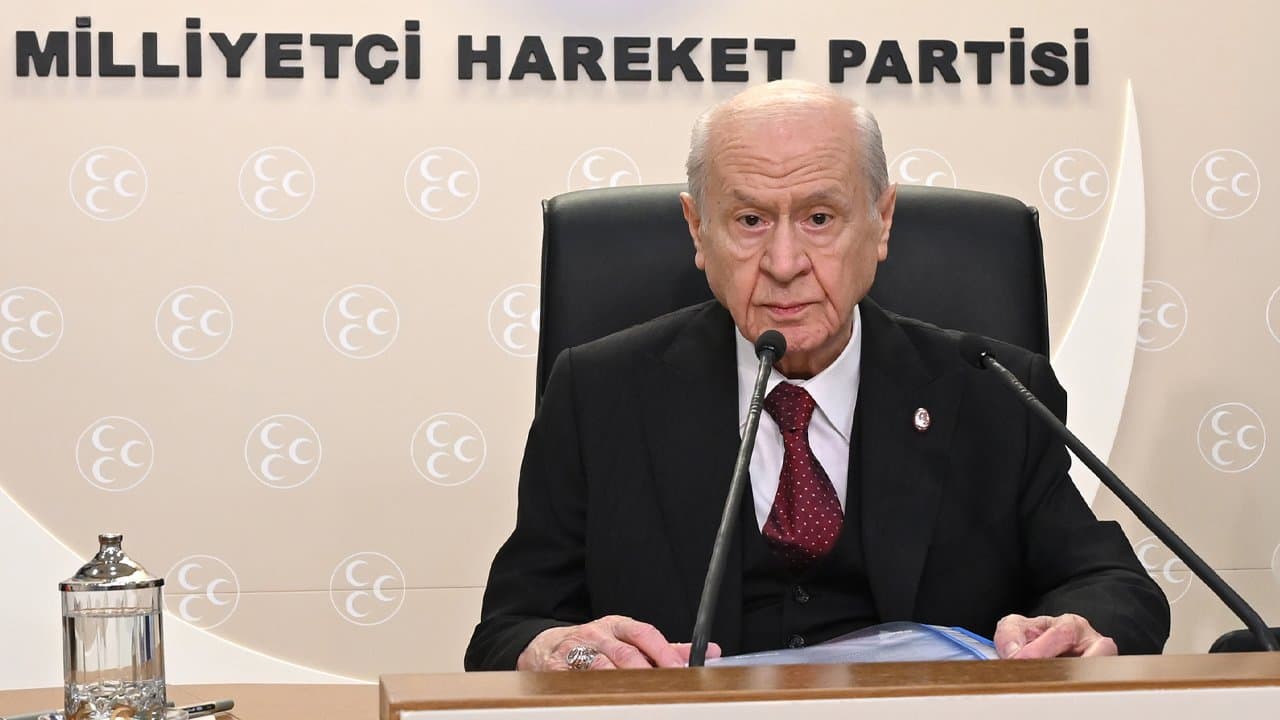 Bahçeli’den Kazakistan’a Cumhuriyet Günü tebriği
