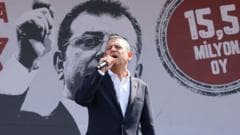 Özgür Özel: 'Yeni mücadelenin parolası yürüyüştür' dedi; İmamoğlu'ndan destek geldi