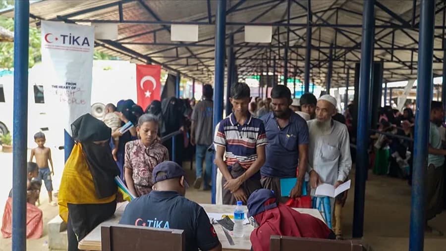 Bakan Fidan, TİKA'nın Arakanlı Müslümanlara yönelik insani yardım faaliyetlerini inceledi