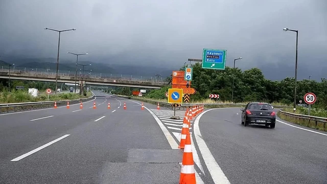 Karayollarında dikkat! Sürücüler için kritik yol ve çalışma uyarısı