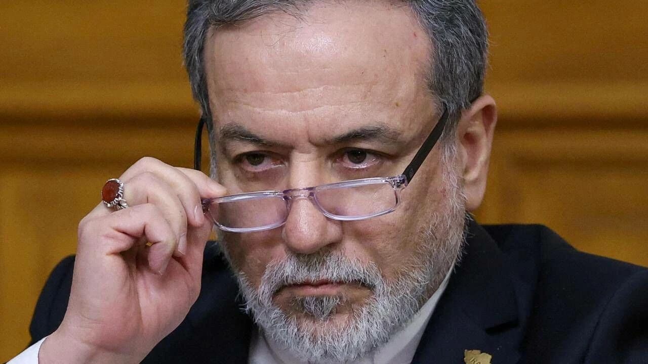 Arakçi: Hürmüz Boğazı'nın yönetimi eskisi gibi olmayacak