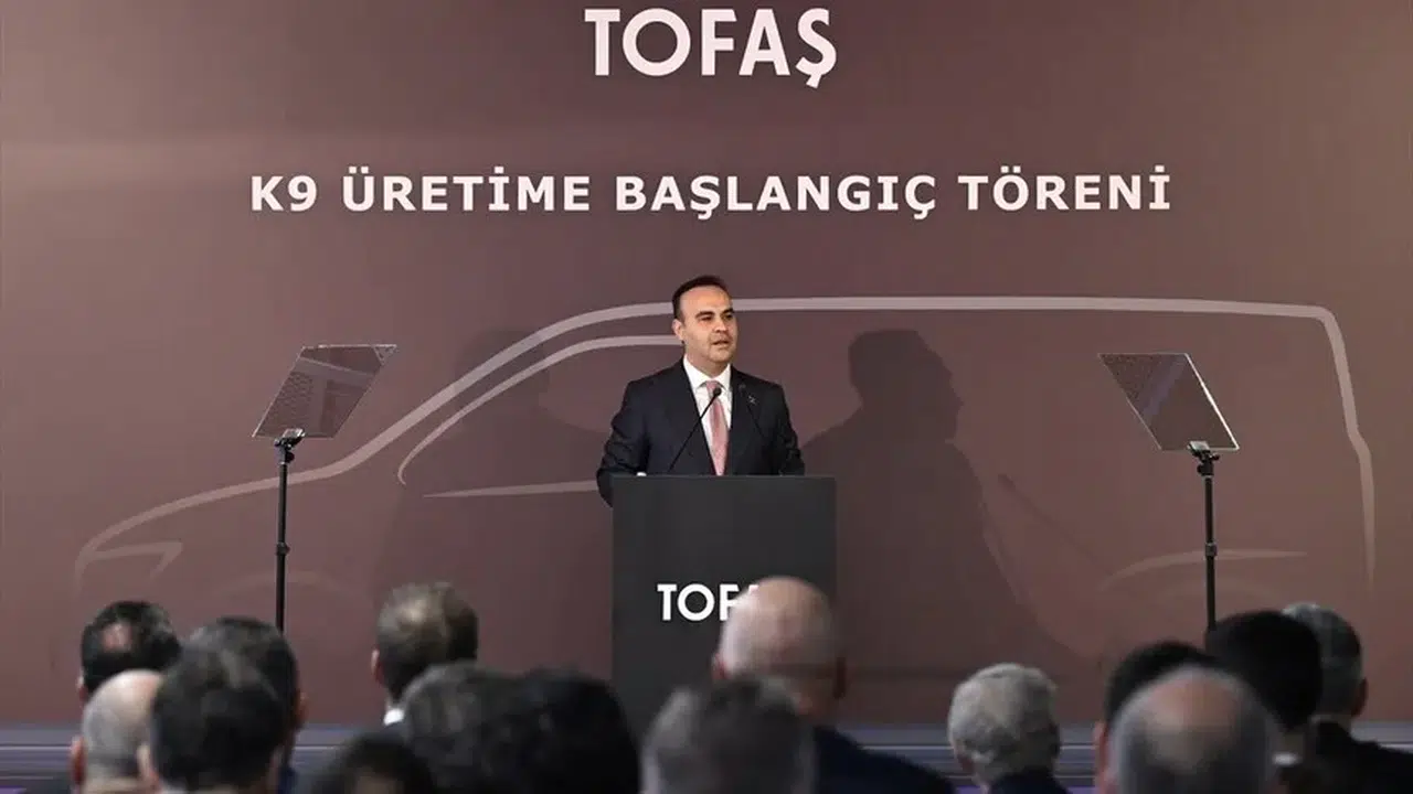 Bakan Kacır: Otomotiv sektörü Türk sanayisinin yüz akı